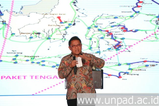 Seminar Pentahelix dan Peluncuran Unpad-BUMN Center of Excellence